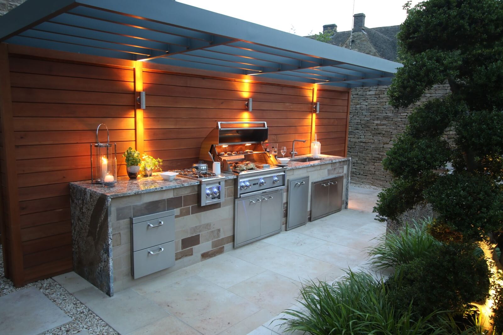 Outdoor Kitchen Designs - HomeDesigners